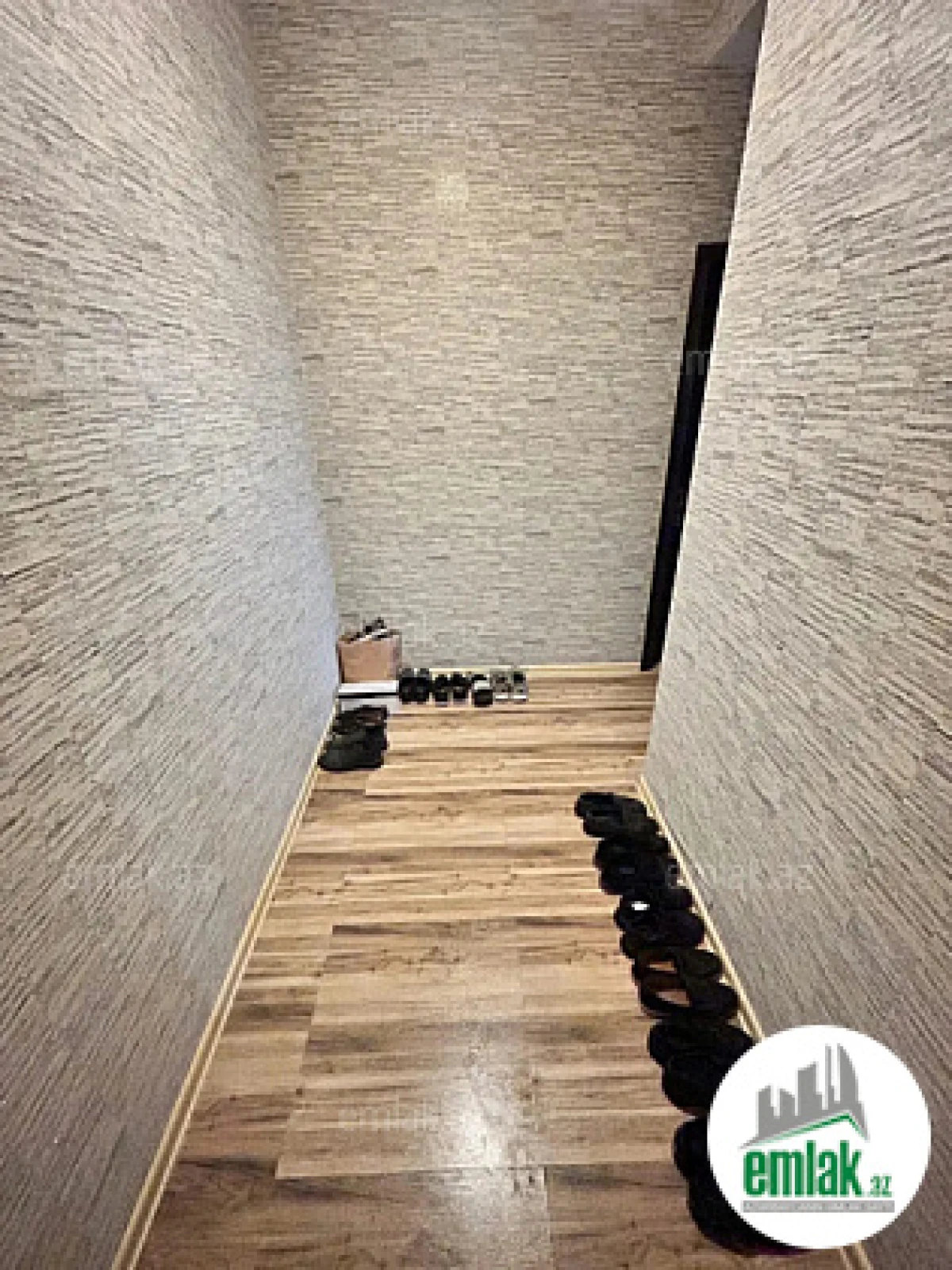 Satılır 2 otaqlı yeni tikili 70 m²