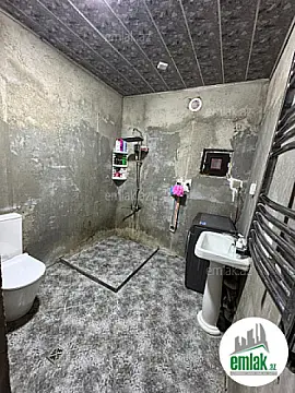 Satılır 3 otaqlı həyət evi 120 m²