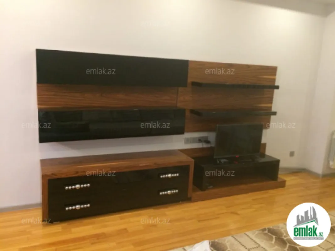 Satılır 2 otaqlı yeni tikili 72 m²