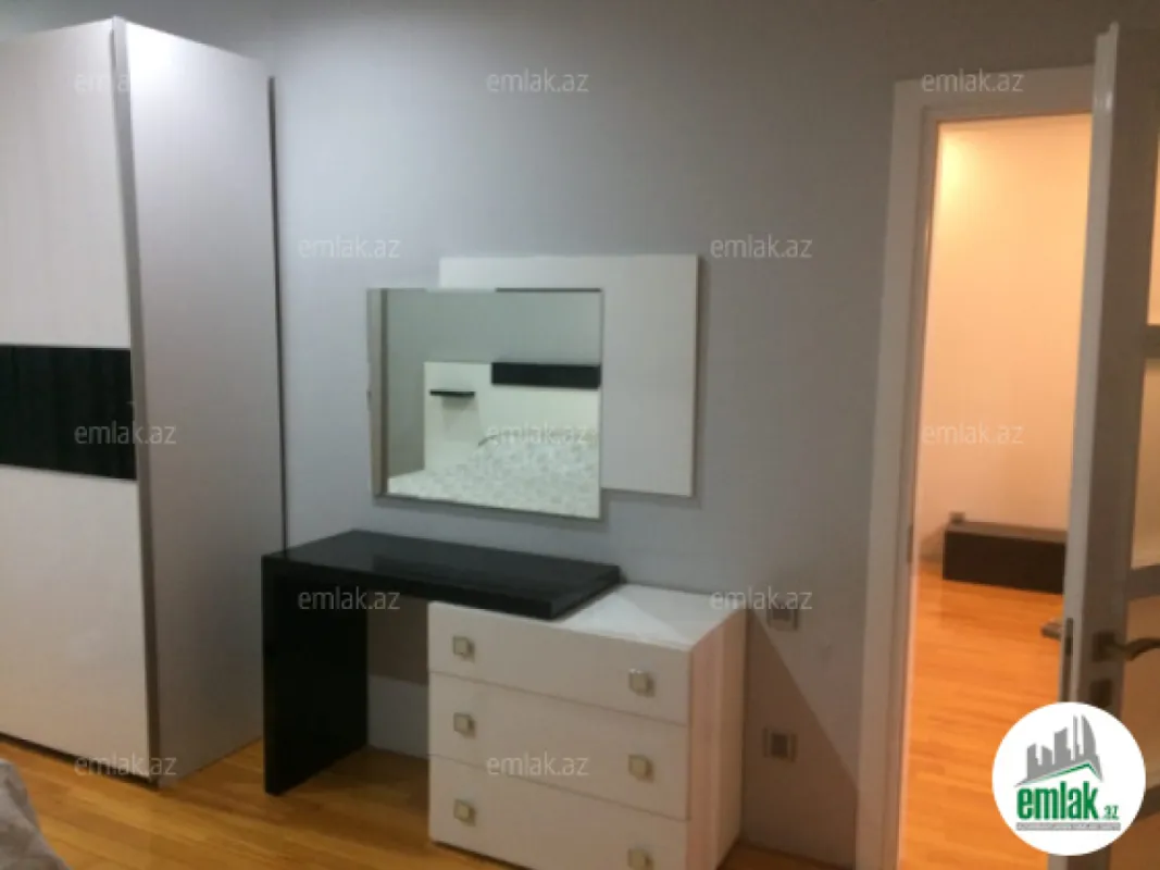 Satılır 2 otaqlı yeni tikili 72 m²