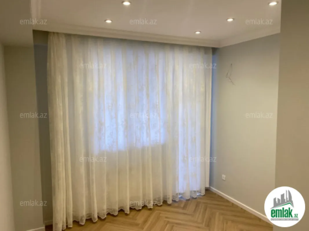 Satılır 3 otaqlı yeni tikili 110 m²