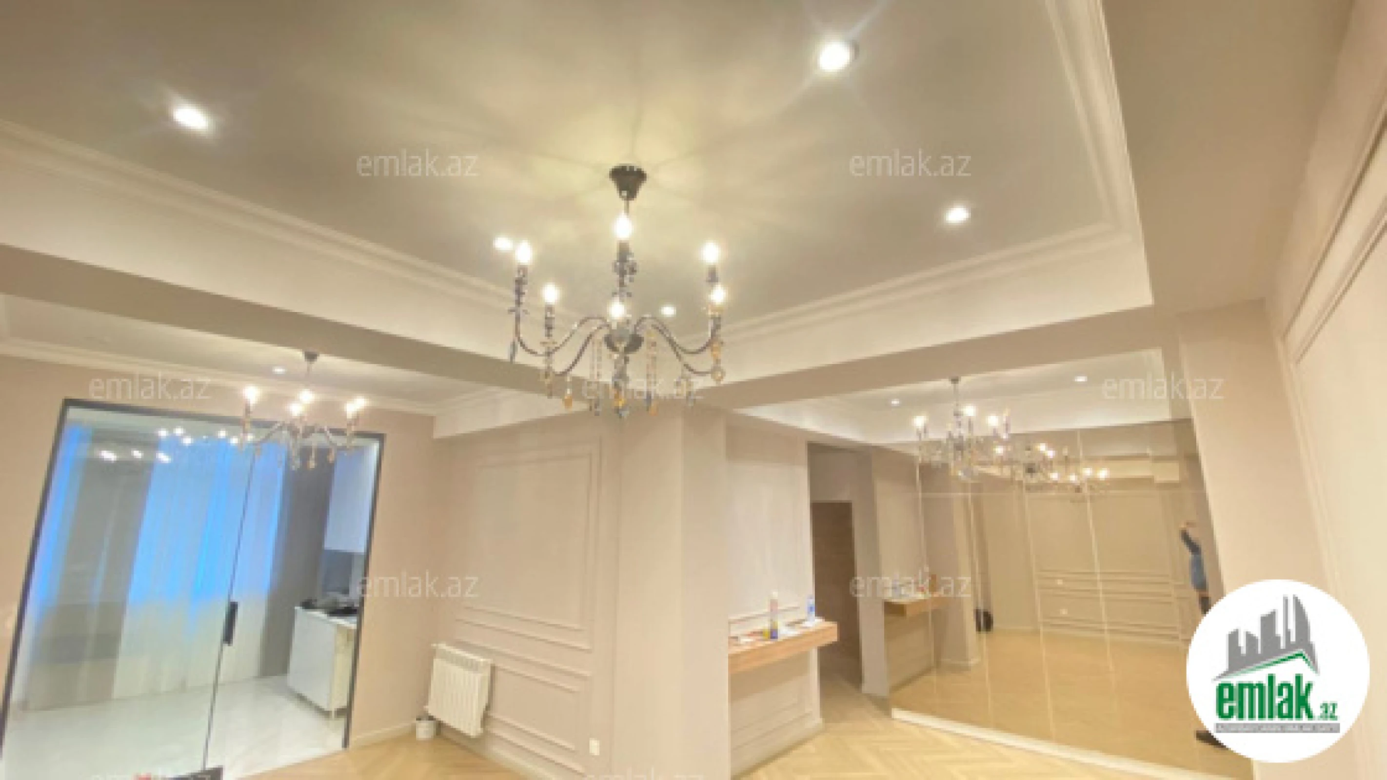 Satılır 3 otaqlı yeni tikili 110 m²