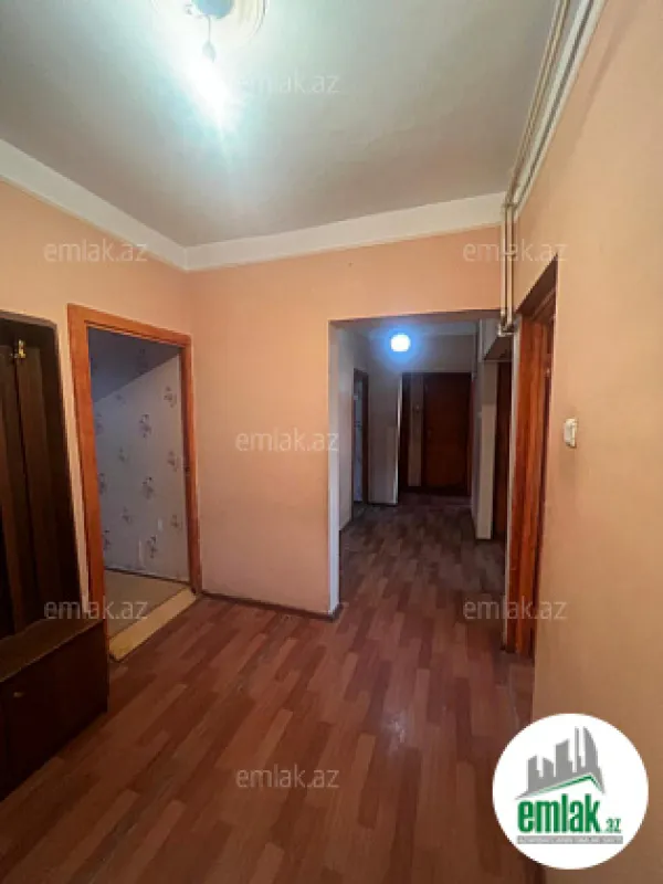 Satılır 5 otaqlı köhnə tikili 103 m²