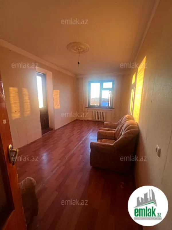 Satılır 5 otaqlı köhnə tikili 103 m²