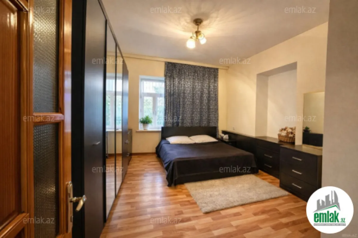 Satılır 1 otaqlı köhnə tikili 40 m²