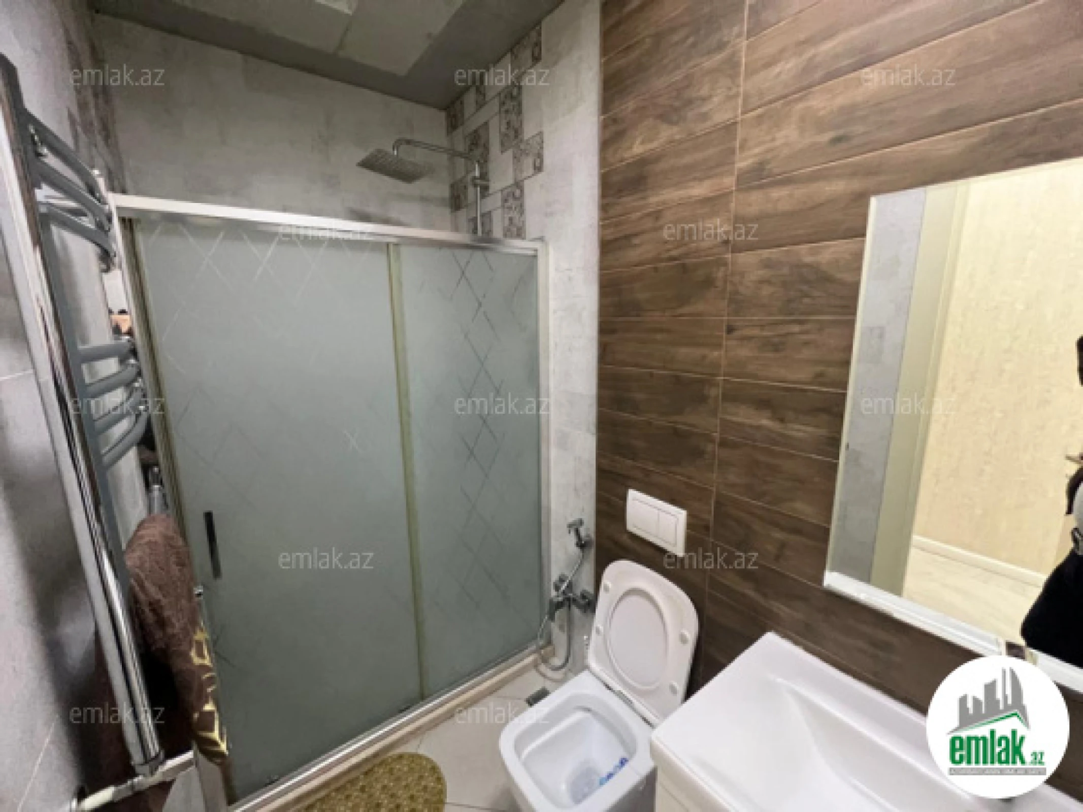 Satılır 3 otaqlı köhnə tikili 90 m²