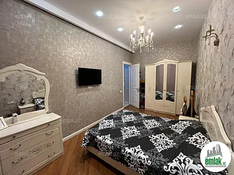 Satılır 3 otaqlı köhnə tikili 90 m²