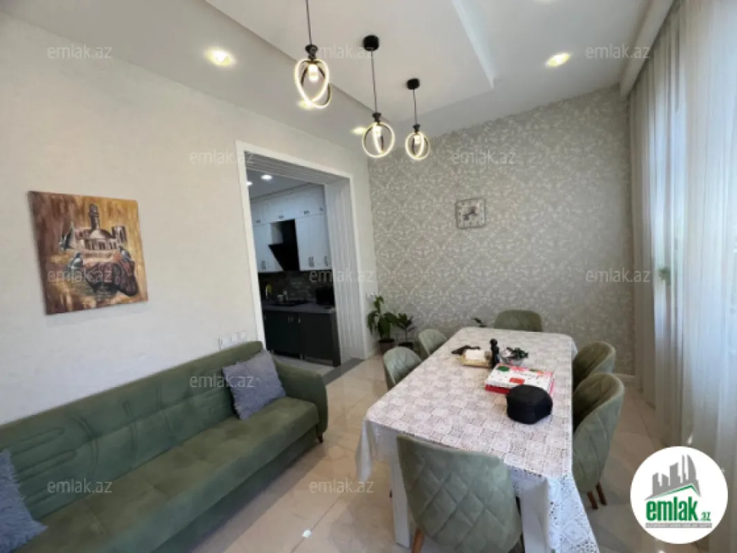 Satılır 3 otaqlı köhnə tikili 90 m²