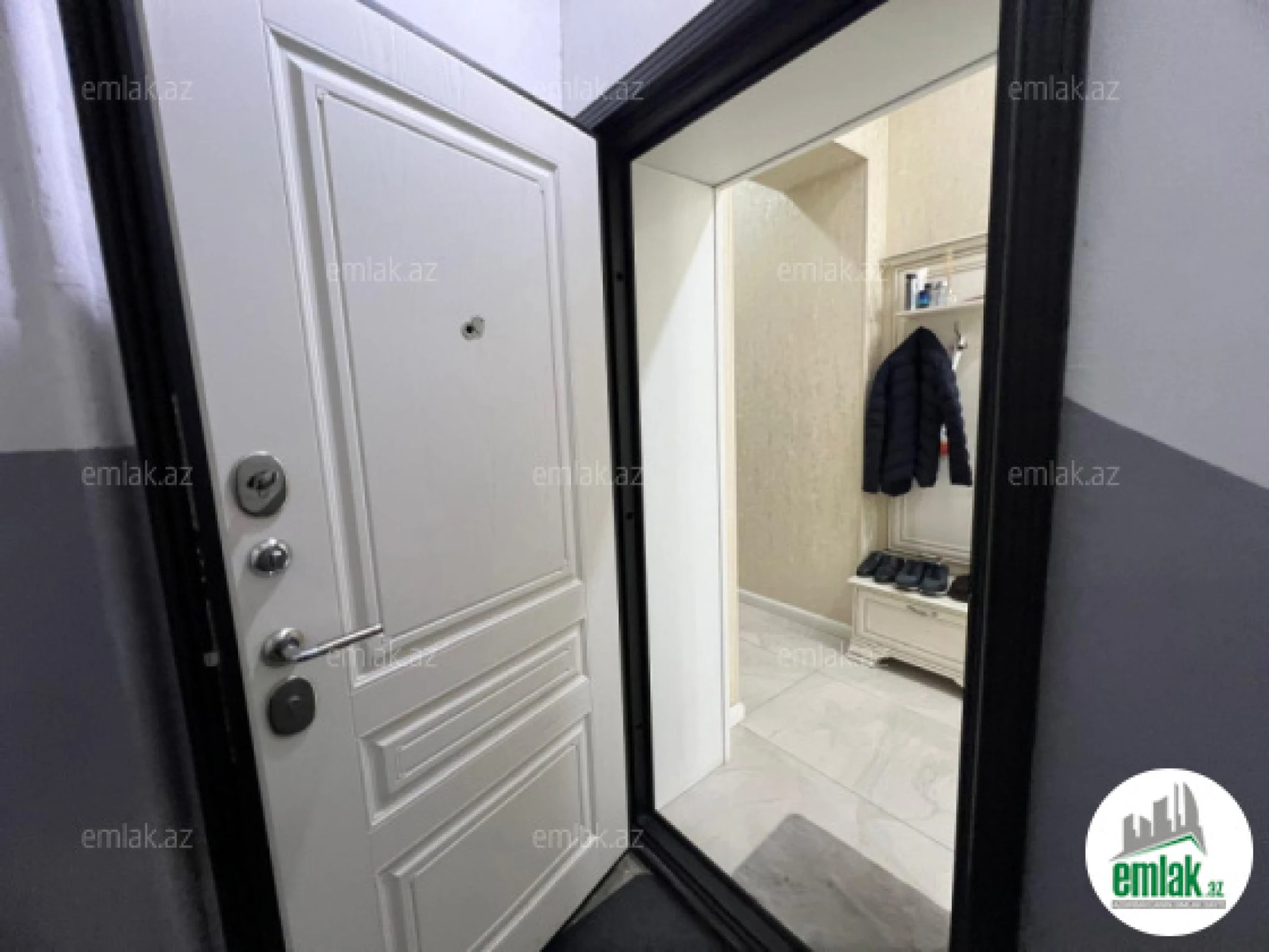 Satılır 3 otaqlı köhnə tikili 90 m²