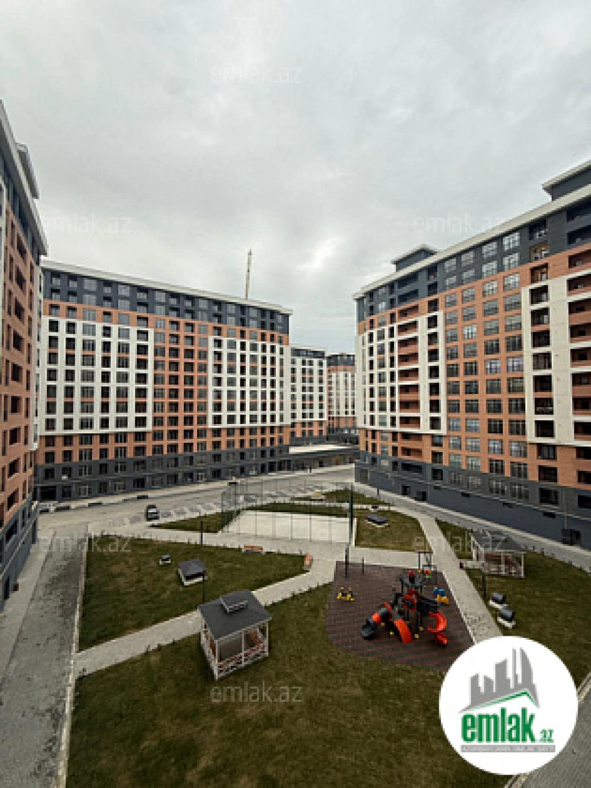 Satılır 2 otaqlı yeni tikili 74 m²