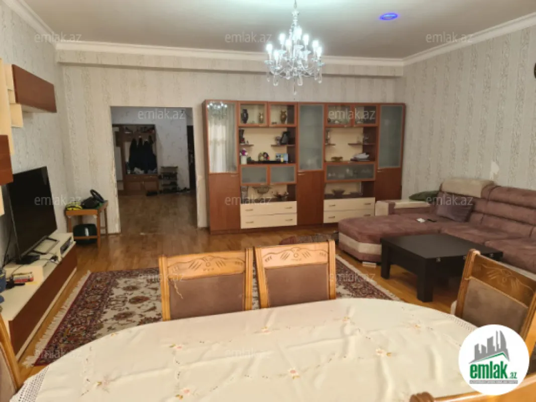 Satılır 3 otaqlı yeni tikili 152 m²