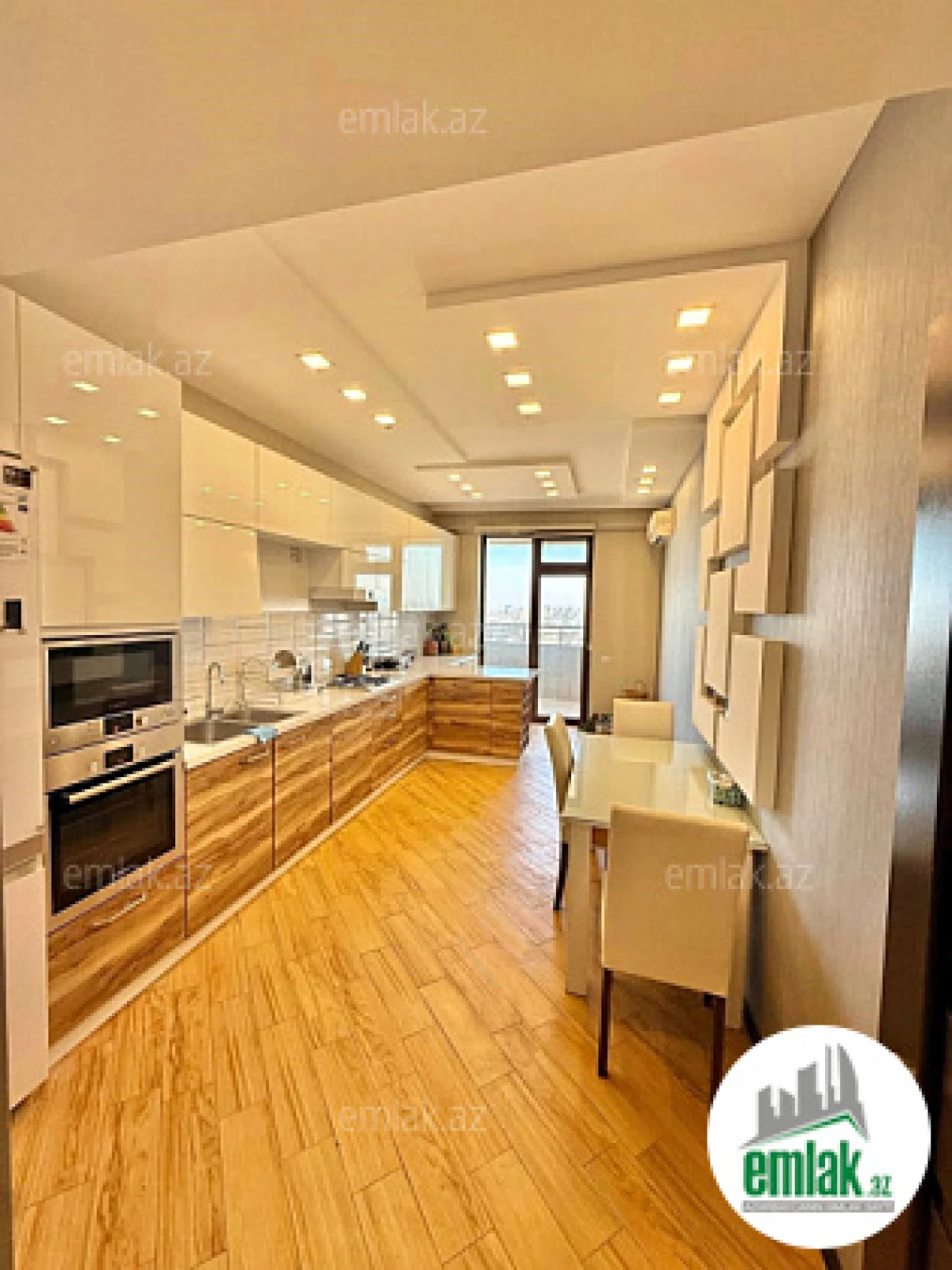 Satılır 3 otaqlı yeni tikili 158 m²