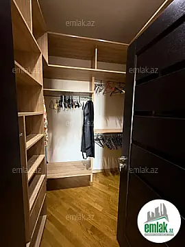 Satılır 3 otaqlı yeni tikili 158 m²