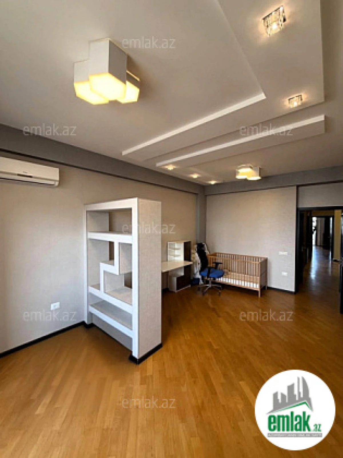 Satılır 3 otaqlı yeni tikili 158 m²