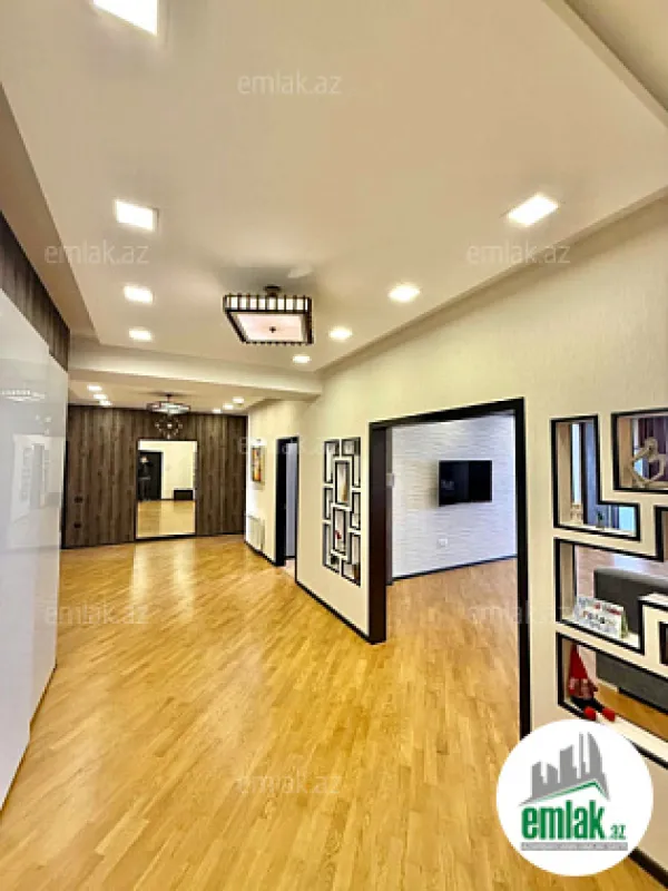 Satılır 3 otaqlı yeni tikili 158 m²