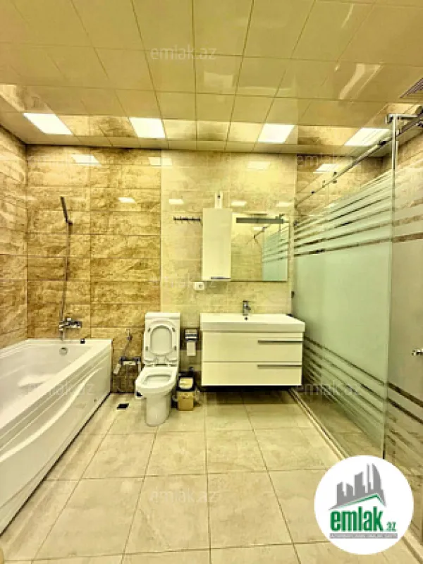 Satılır 3 otaqlı yeni tikili 158 m²