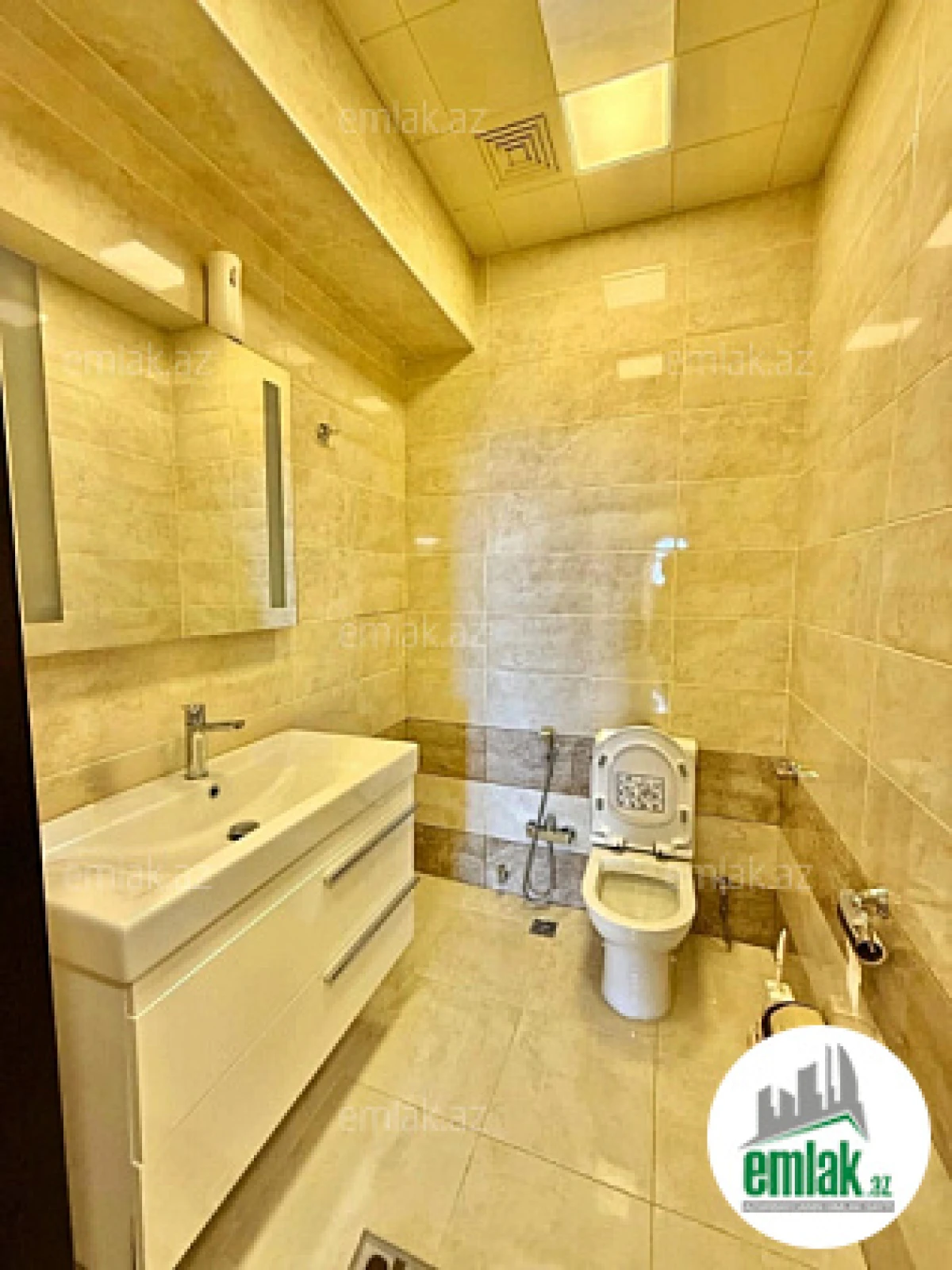 Satılır 3 otaqlı yeni tikili 158 m²