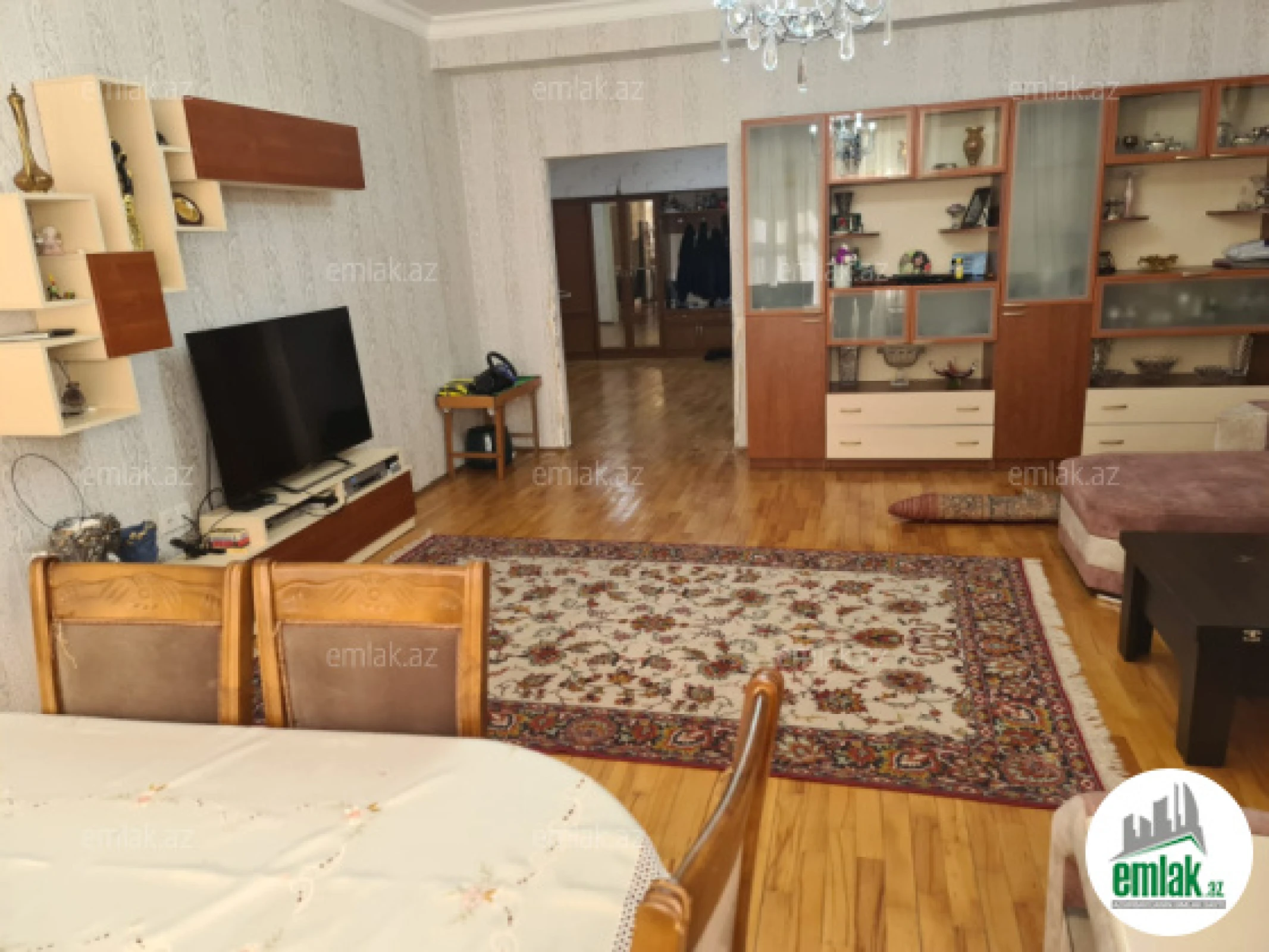 Satılır 3 otaqlı yeni tikili 152 m²