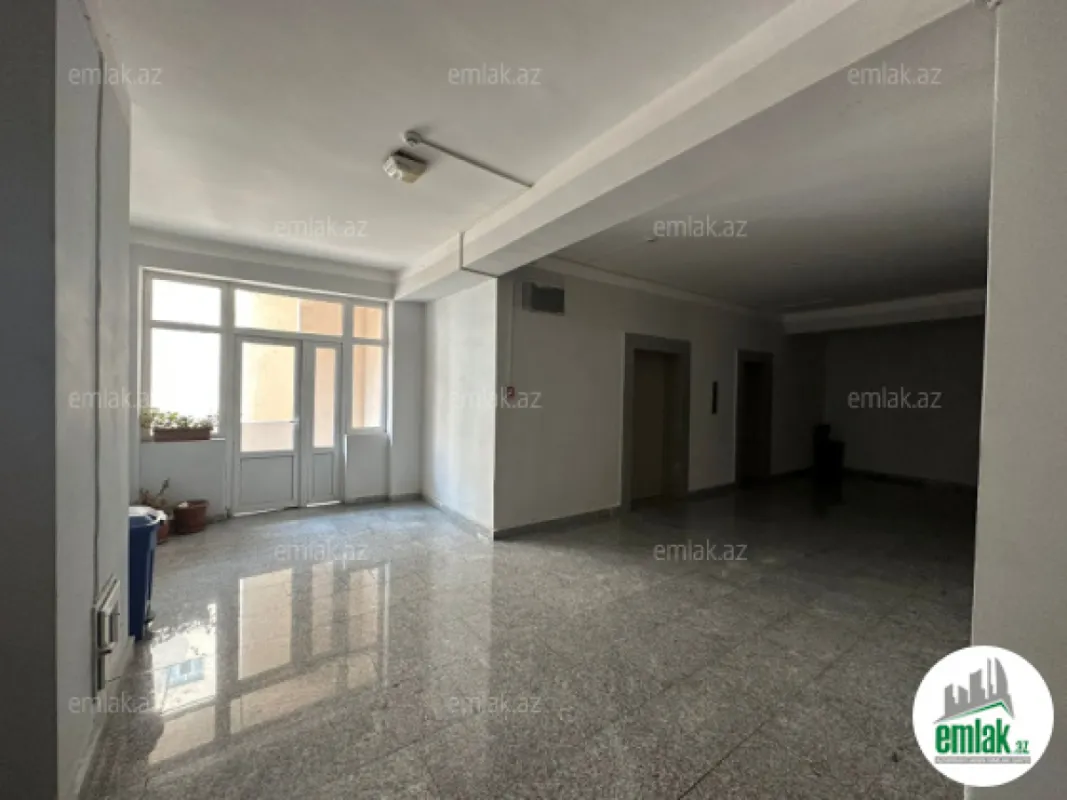 Satılır 3 otaqlı yeni tikili 152 m²