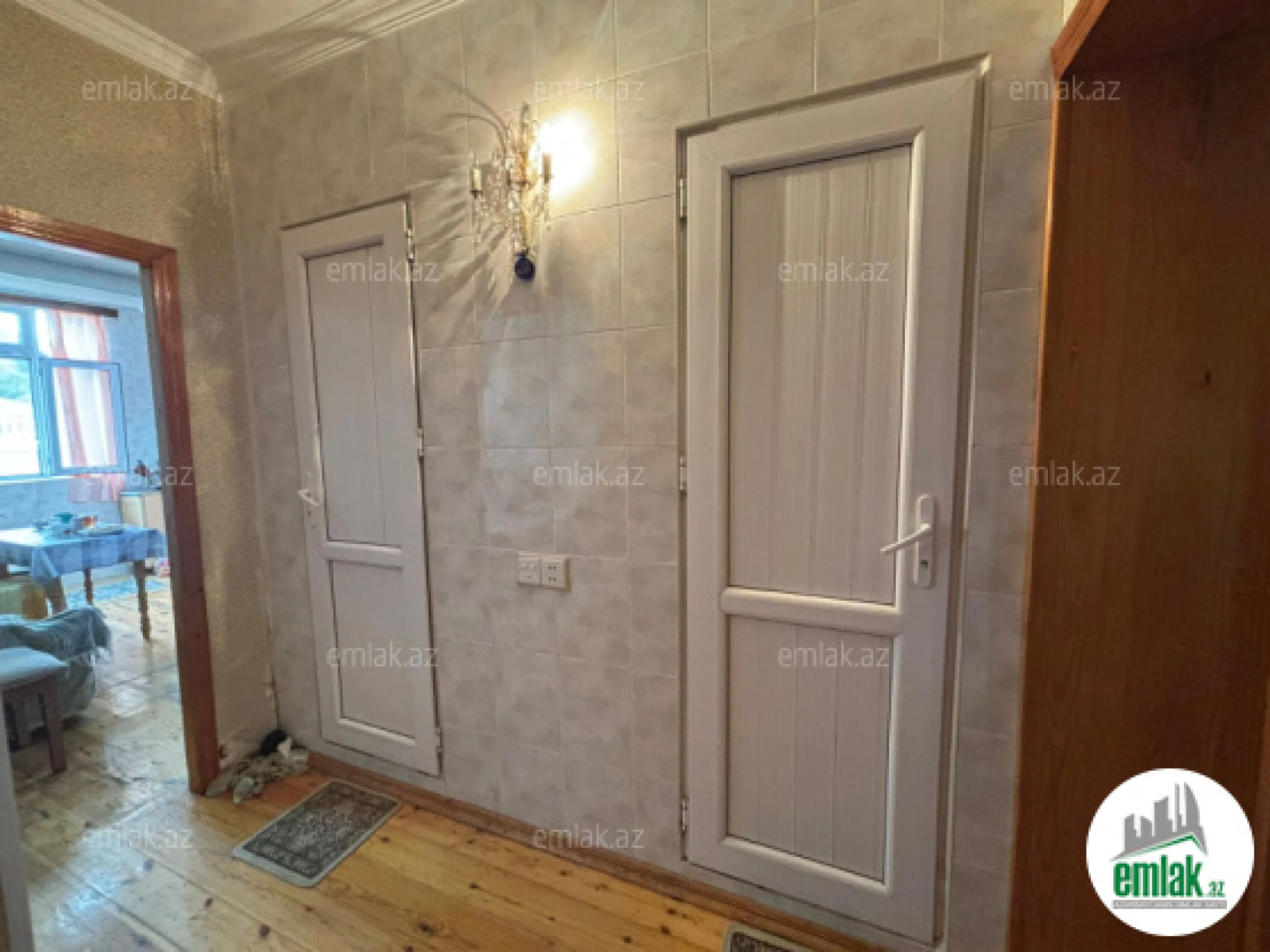 Satılır 3 otaqlı köhnə tikili 75 m²