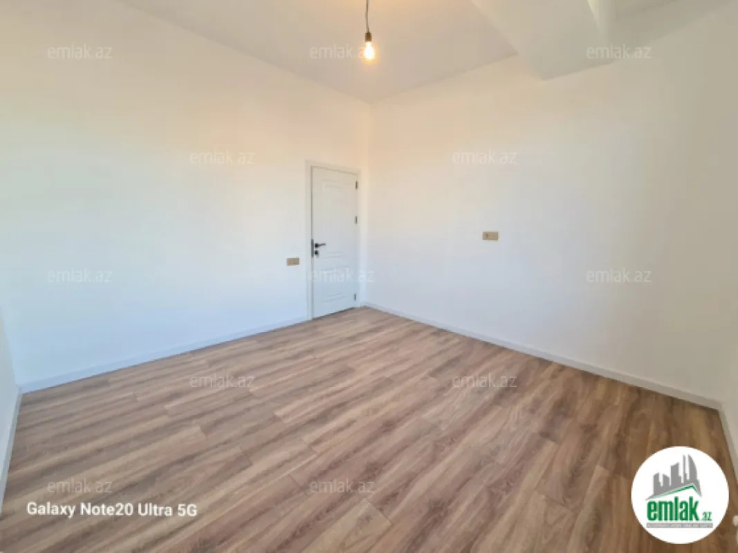 Satılır 3 otaqlı yeni tikili 130 m²