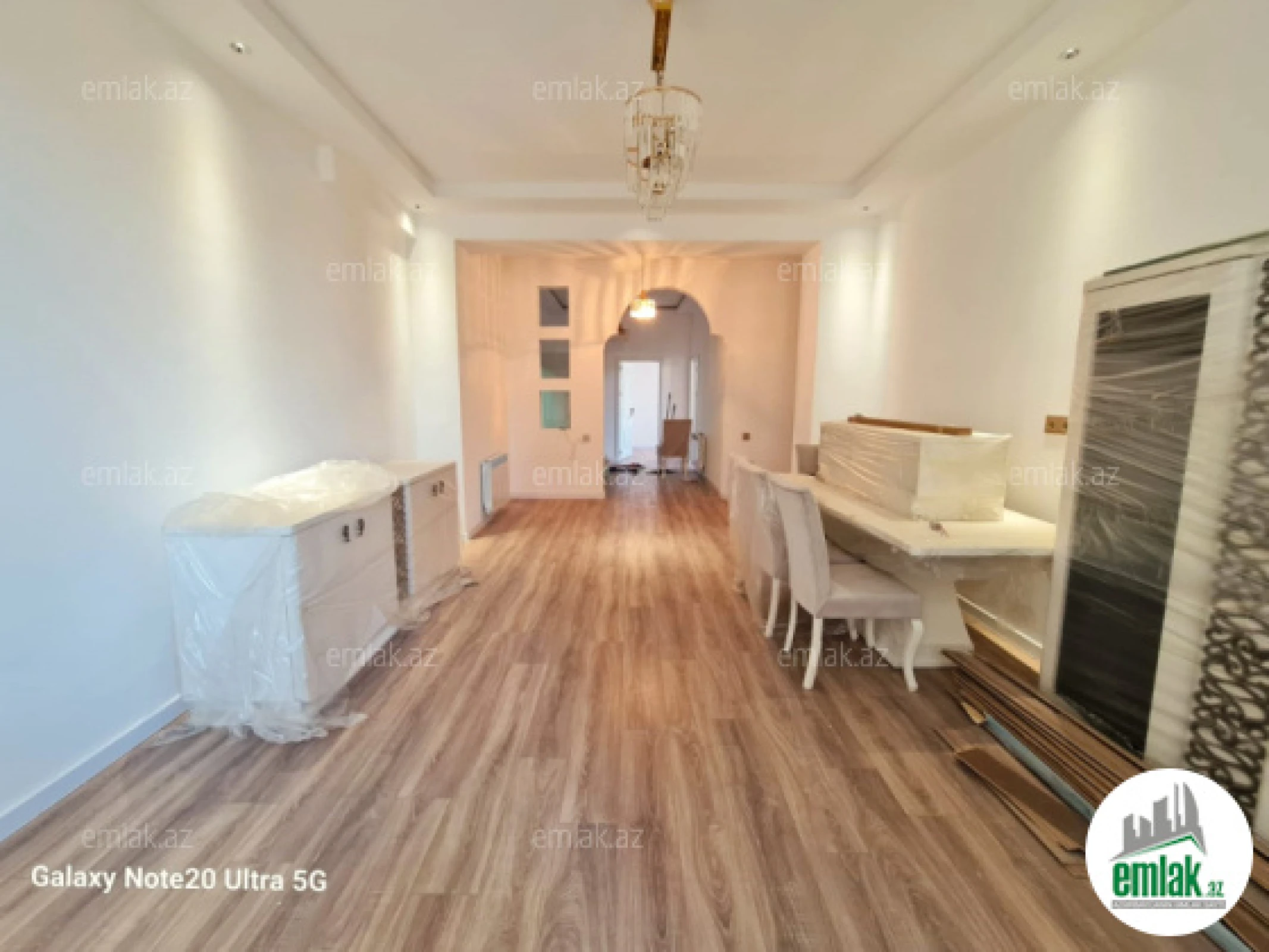 Satılır 3 otaqlı yeni tikili 130 m²