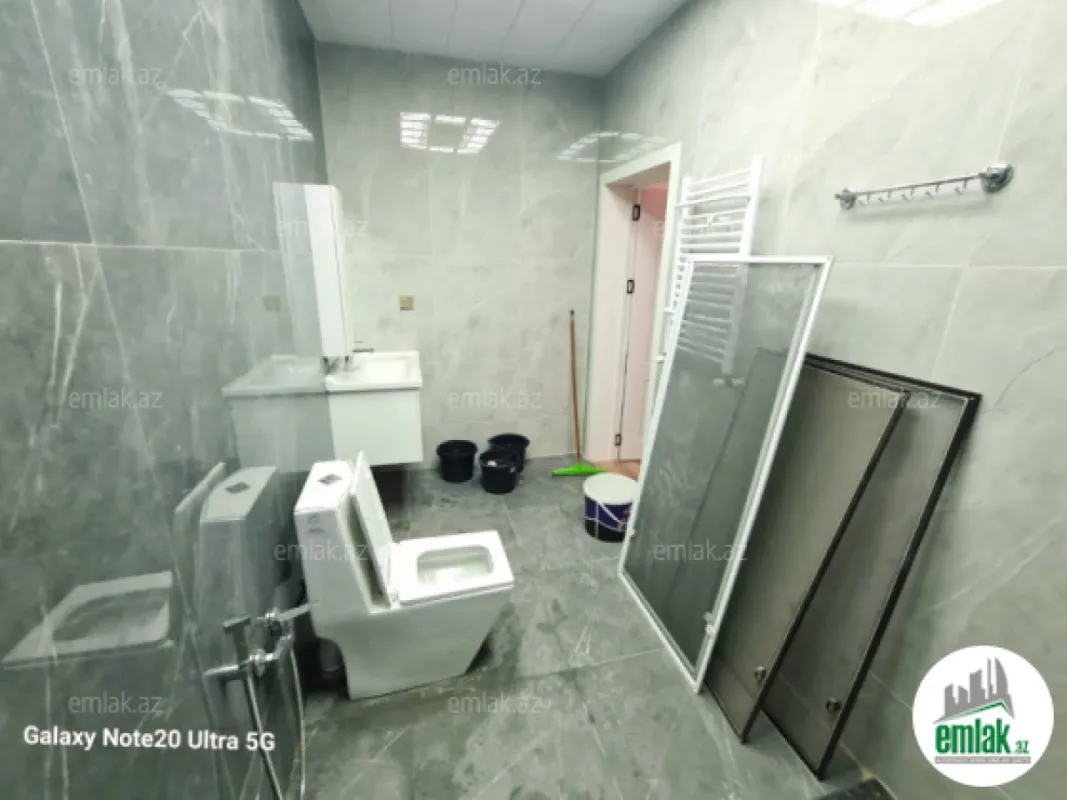 Satılır 3 otaqlı yeni tikili 130 m²