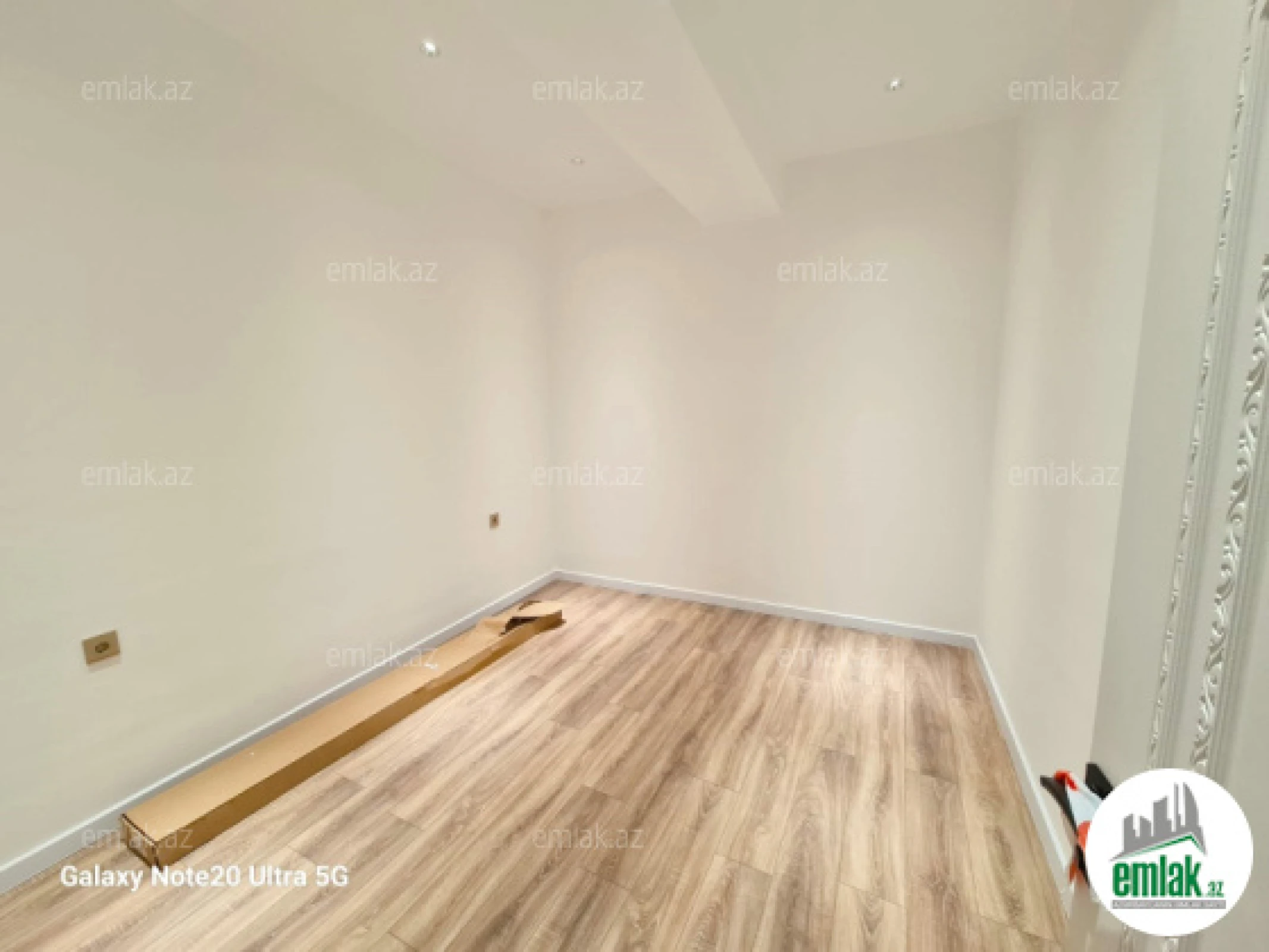 Satılır 3 otaqlı yeni tikili 130 m²