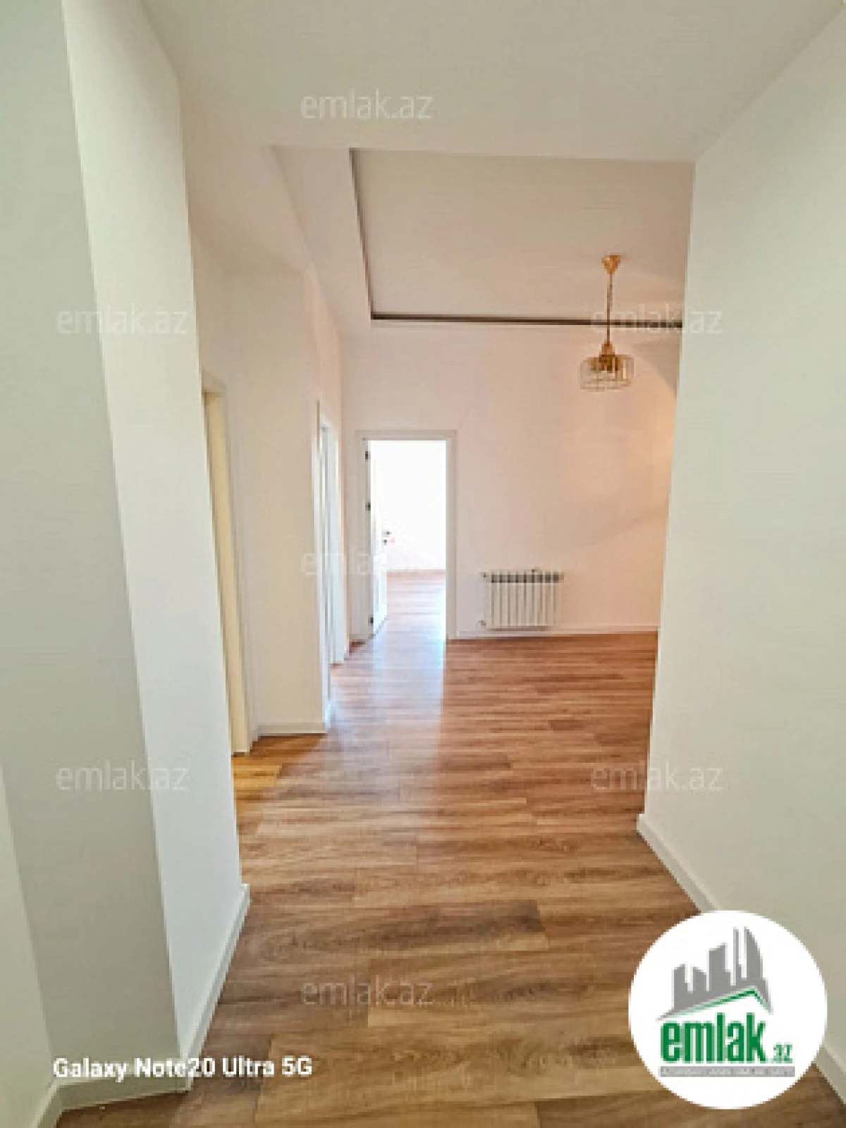 Satılır 3 otaqlı yeni tikili 130 m²