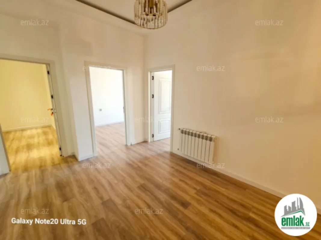 Satılır 3 otaqlı yeni tikili 130 m²