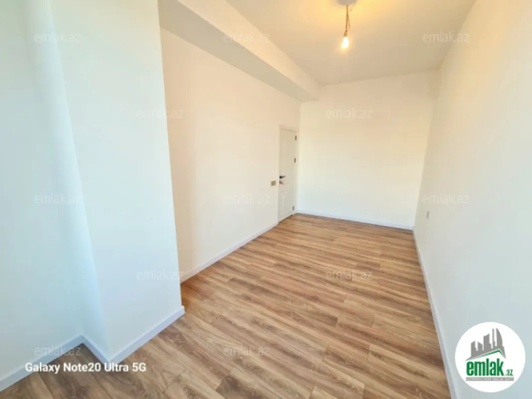 Satılır 3 otaqlı yeni tikili 130 m²