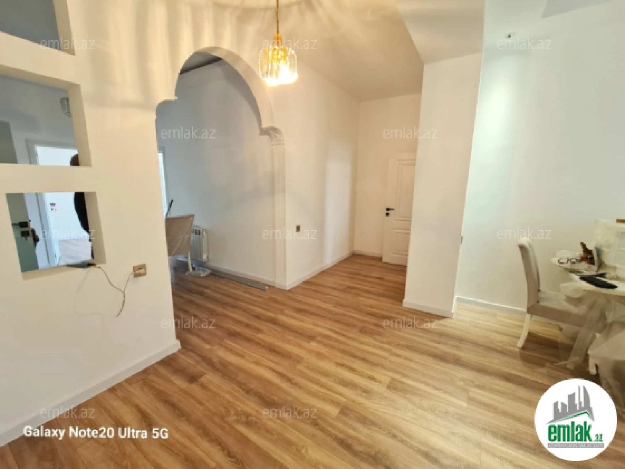 Satılır 3 otaqlı yeni tikili 130 m²