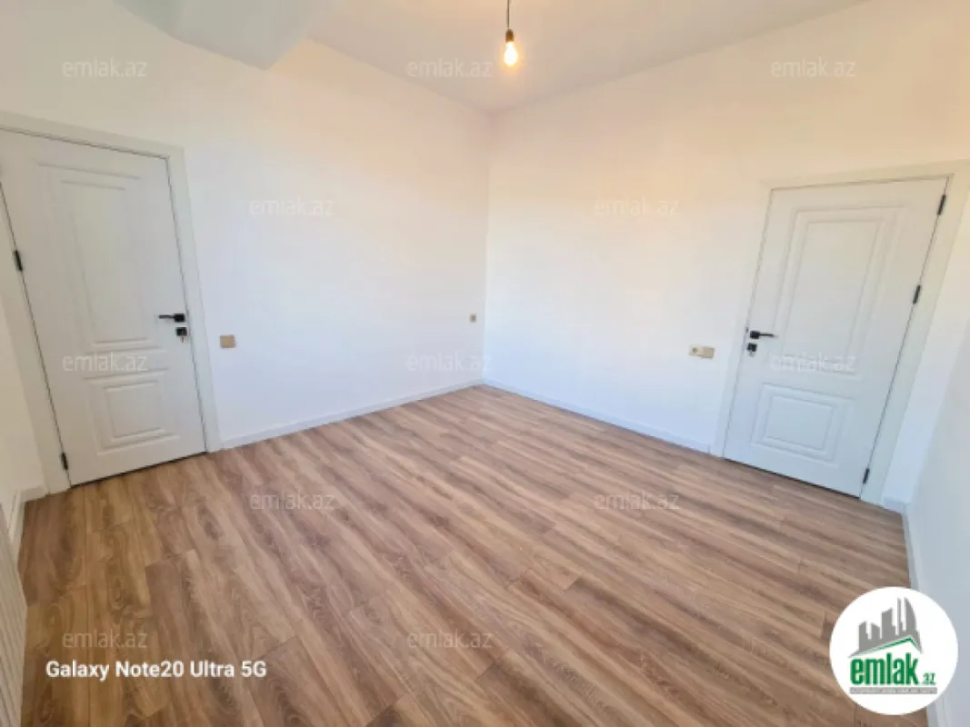 Satılır 3 otaqlı yeni tikili 130 m²