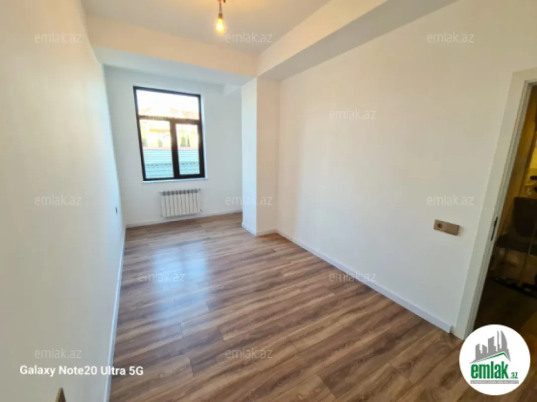 Satılır 3 otaqlı yeni tikili 130 m²
