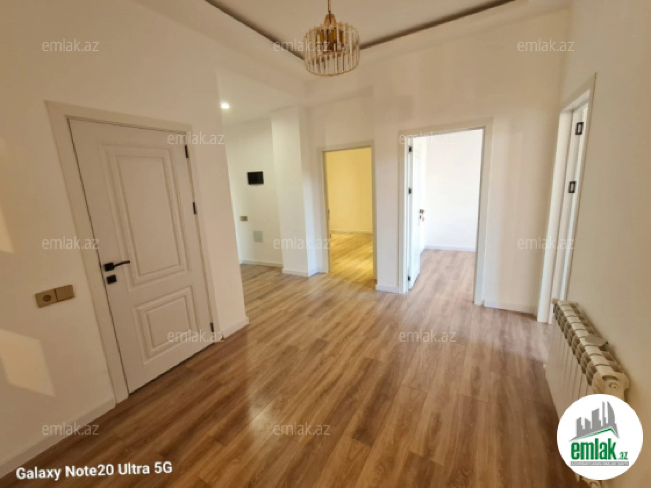 Satılır 3 otaqlı yeni tikili 130 m²