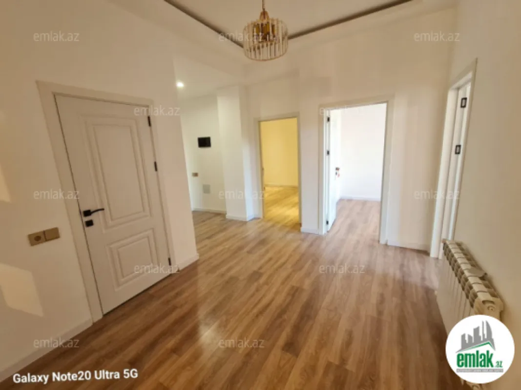 Satılır 3 otaqlı yeni tikili 130 m²