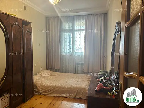 Satılır 3 otaqlı köhnə tikili 75 m²