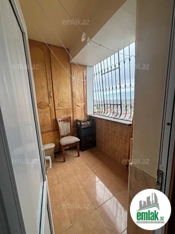 Satılır 3 otaqlı köhnə tikili 75 m²