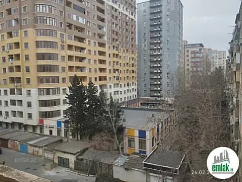 Satılır 5 otaqlı köhnə tikili 120 m² — Bakı 5 otaq 120.00 m²
