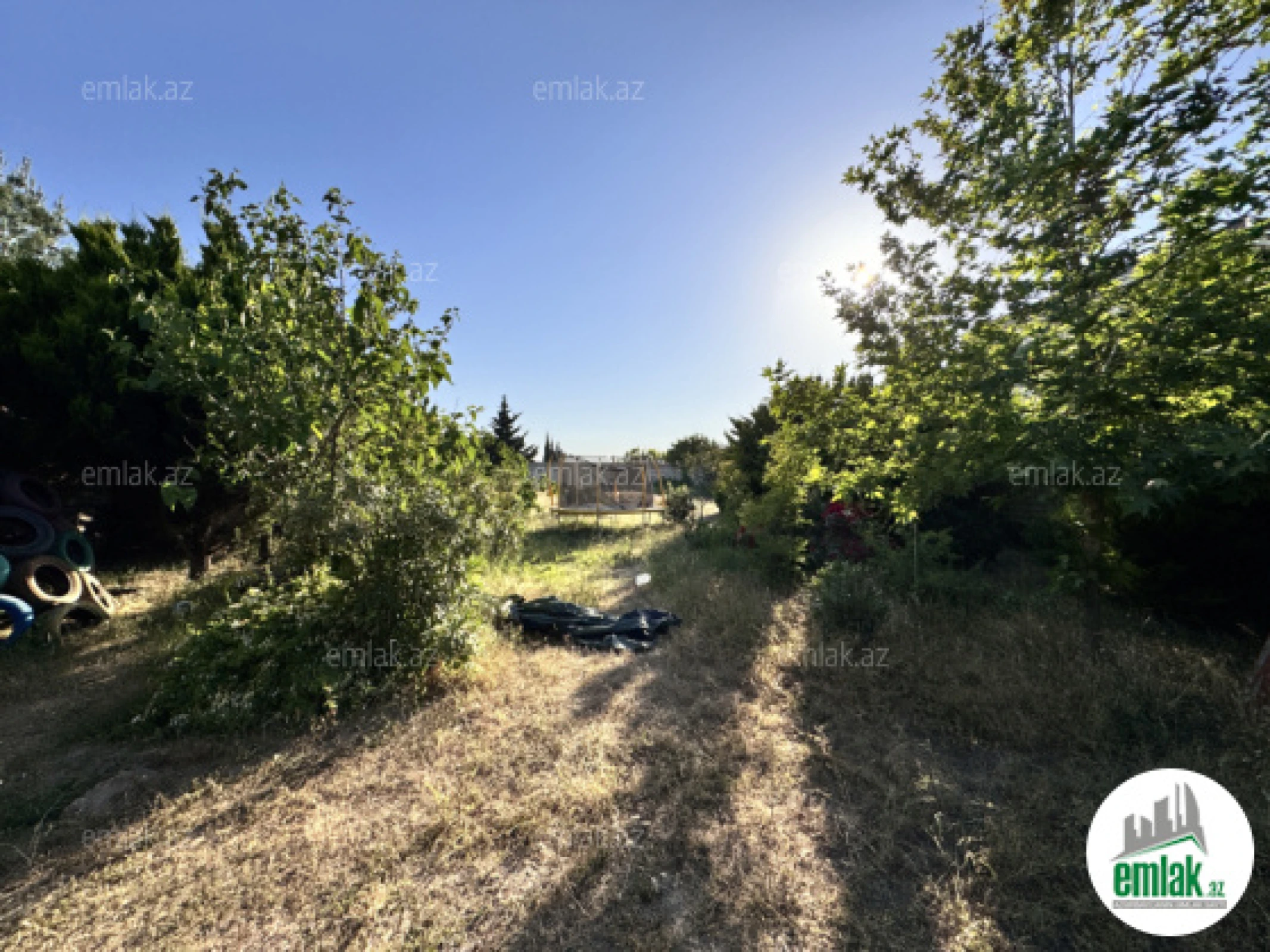 Satılır torpaq sahəsi 12 m²