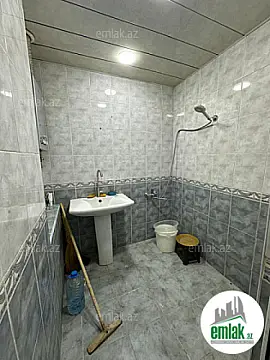 Satılır 2 otaqlı köhnə tikili 40 m²