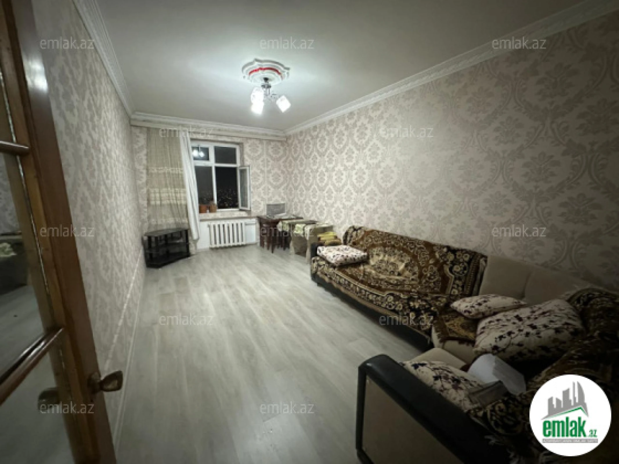 Satılır 2 otaqlı köhnə tikili 40 m²