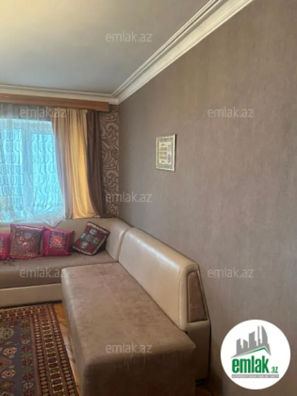 Satılır 3 otaqlı köhnə tikili 50 m²