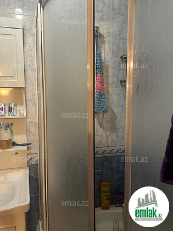 Satılır 3 otaqlı köhnə tikili 50 m²