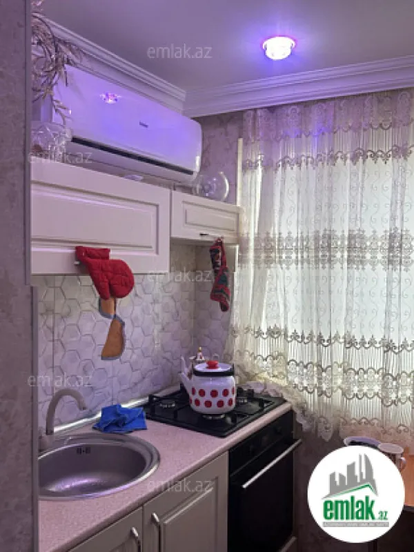 Satılır 3 otaqlı köhnə tikili 50 m²