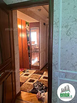 Satılır 3 otaqlı köhnə tikili 50 m²