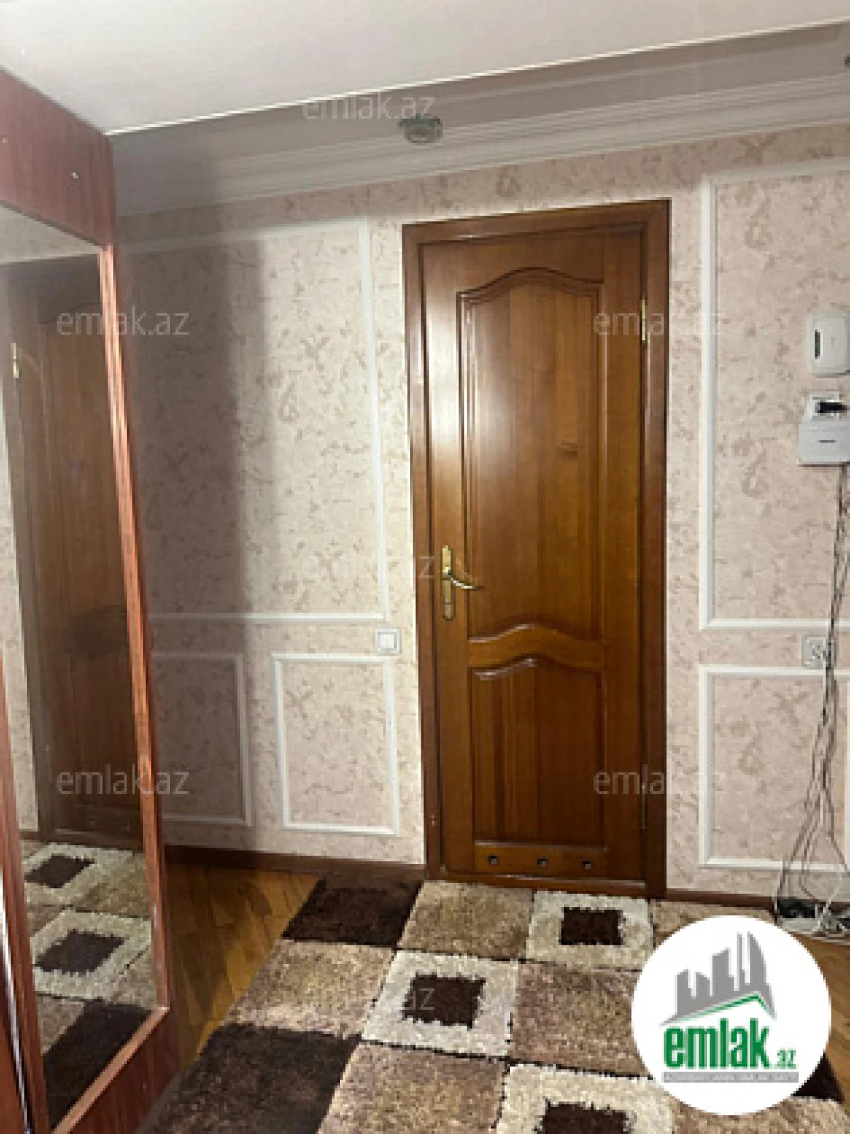 Satılır 3 otaqlı köhnə tikili 50 m²