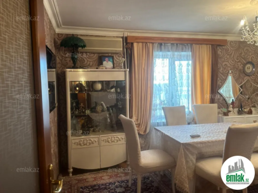 Satılır 3 otaqlı köhnə tikili 50 m²