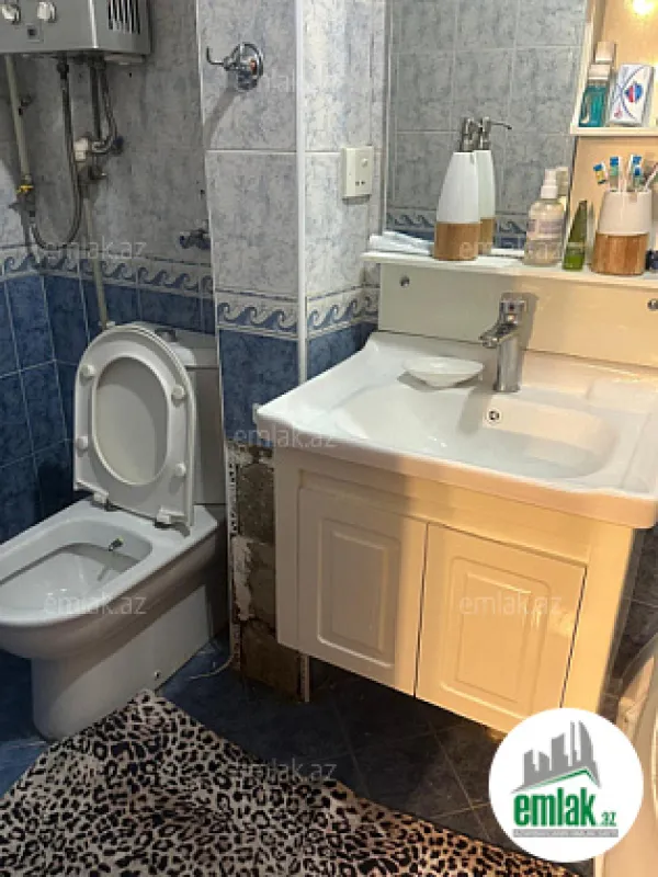 Satılır 3 otaqlı köhnə tikili 50 m²