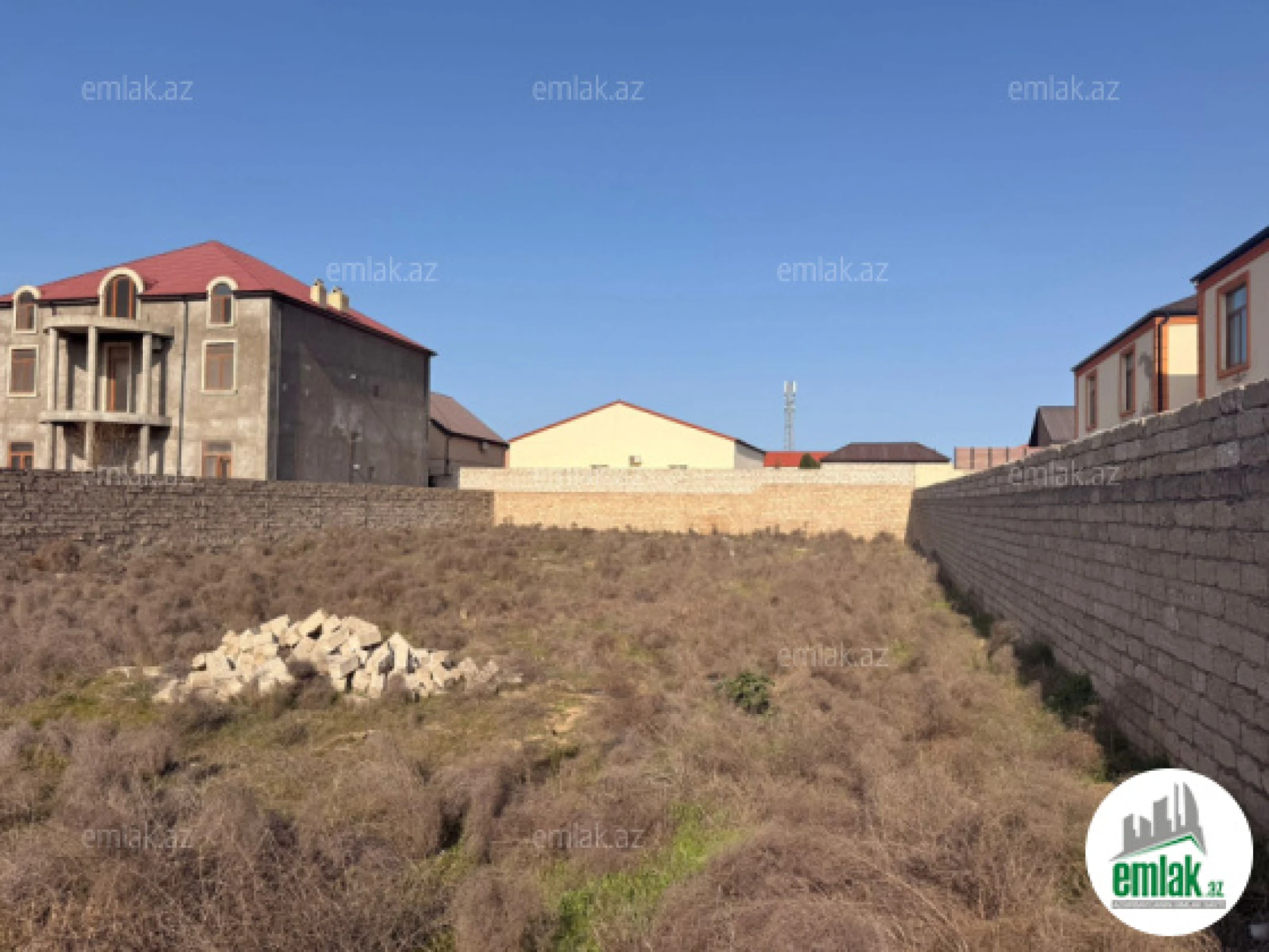 Satılır torpaq sahəsi 12 m²